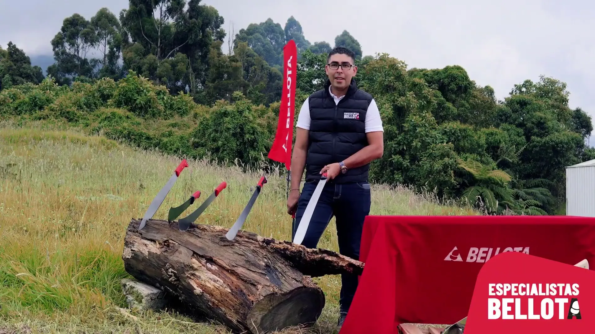 Como Elegir un Machete para la Agricultura en Pequena Escala